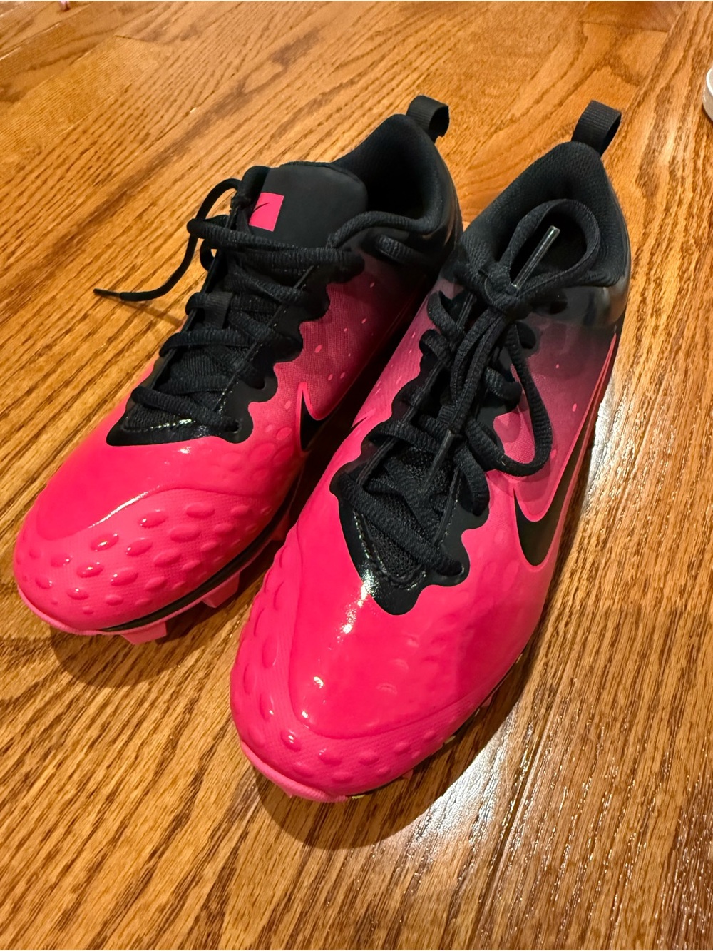 Nike Kids - Fastflex softball cleats - brand new never worn 5.5Y